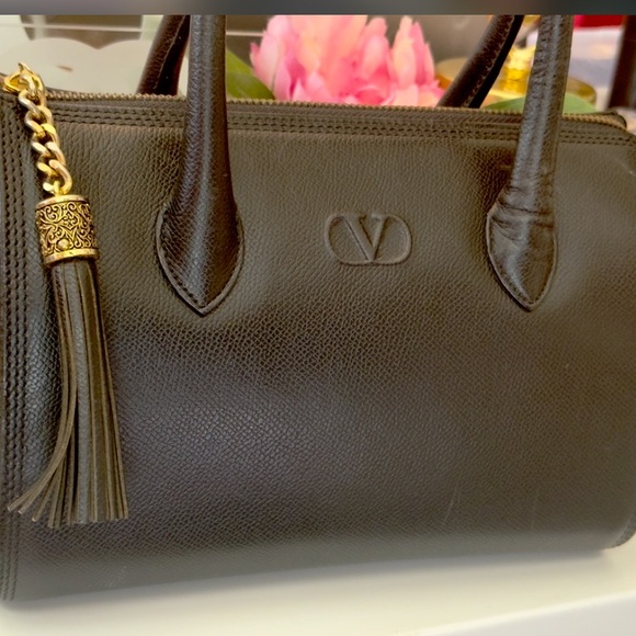 Valentino Garavani Black Leather Boston Bag - Picture 2 of 12